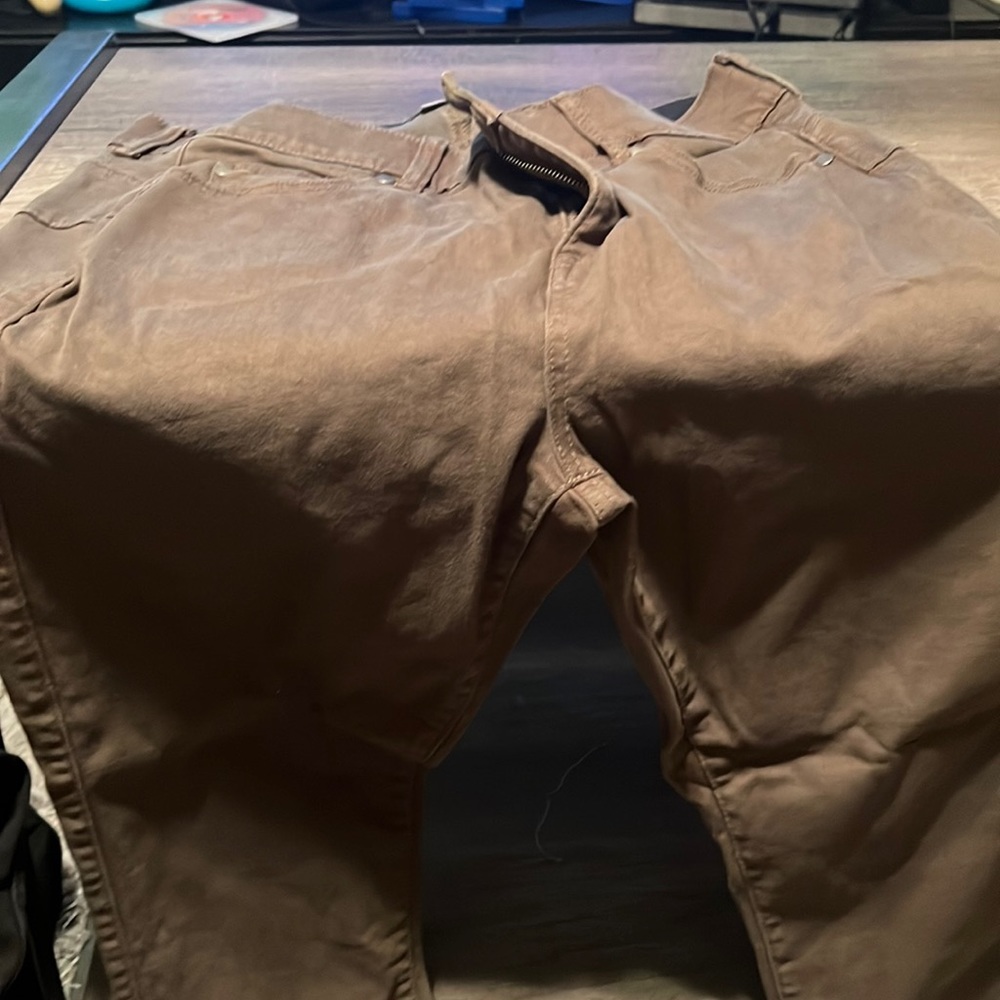 BOMBSHELL SKINNY PREMIUM STRETCH HIGH-RISE JEAN. Olive Green. Used once. 16 R